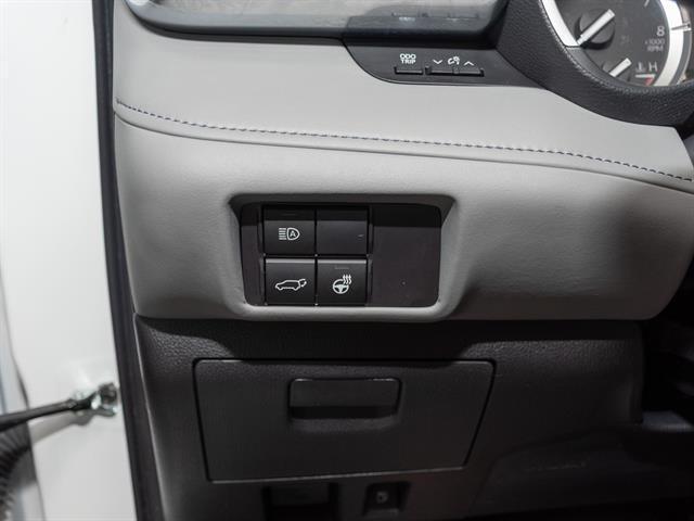 used 2022 Toyota Highlander car, priced at $39,500