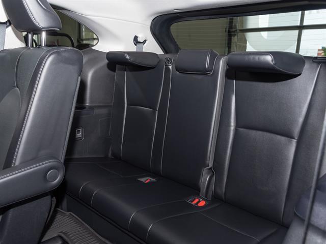 used 2022 Toyota Highlander car, priced at $40,550