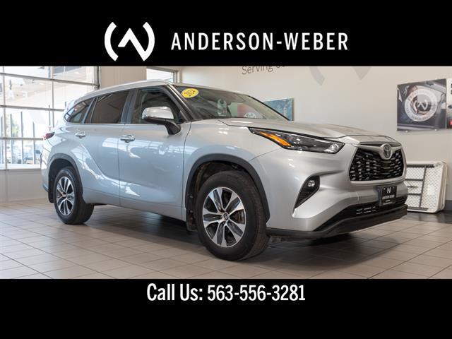 used 2024 Toyota Highlander car, priced at $39,495