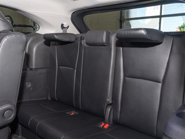 used 2024 Toyota Highlander car, priced at $39,495