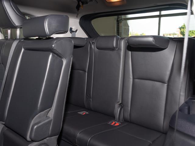 used 2022 Toyota Highlander car, priced at $35,800