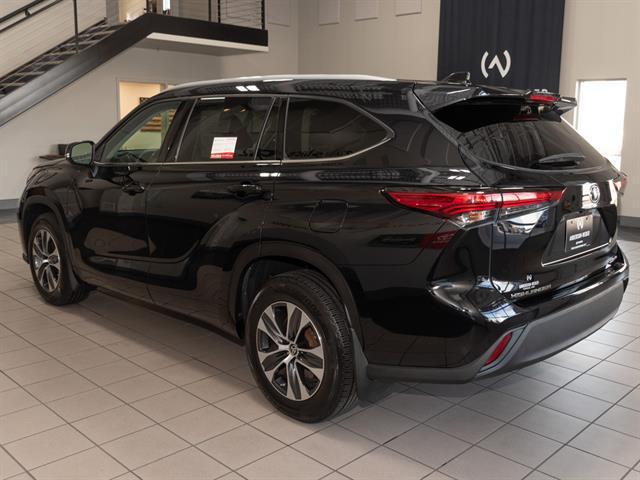 used 2022 Toyota Highlander car, priced at $35,800