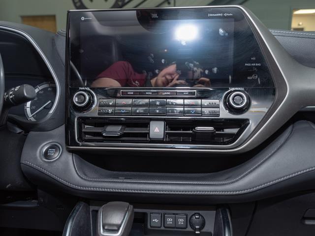 used 2021 Toyota Highlander car, priced at $34,995