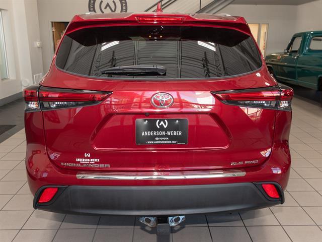 used 2022 Toyota Highlander car, priced at $34,995