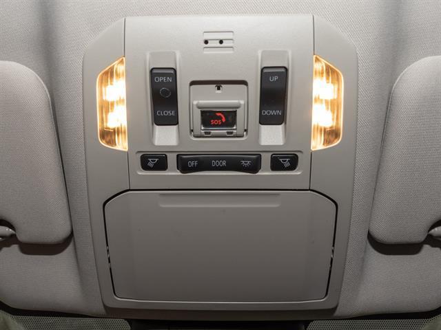 used 2022 Toyota Highlander car, priced at $34,995