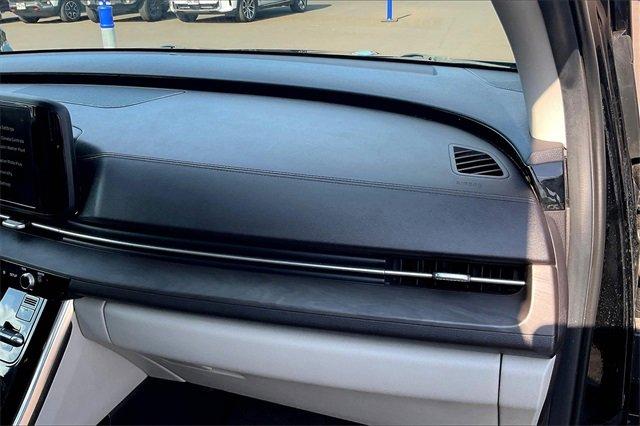 used 2022 Kia Carnival car, priced at $32,995