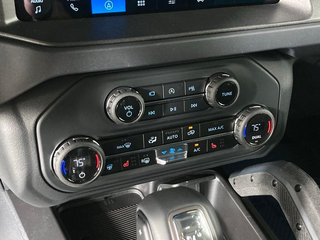 new 2025 Ford Bronco car, priced at $58,426