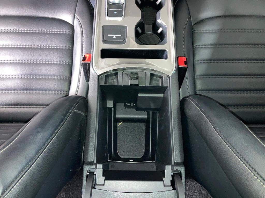 used 2024 Ford Edge car, priced at $27,999