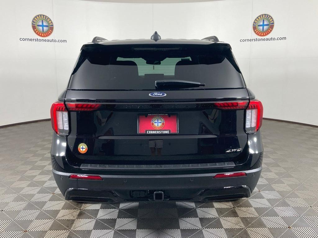 new 2025 Ford Explorer car, priced at $49,662