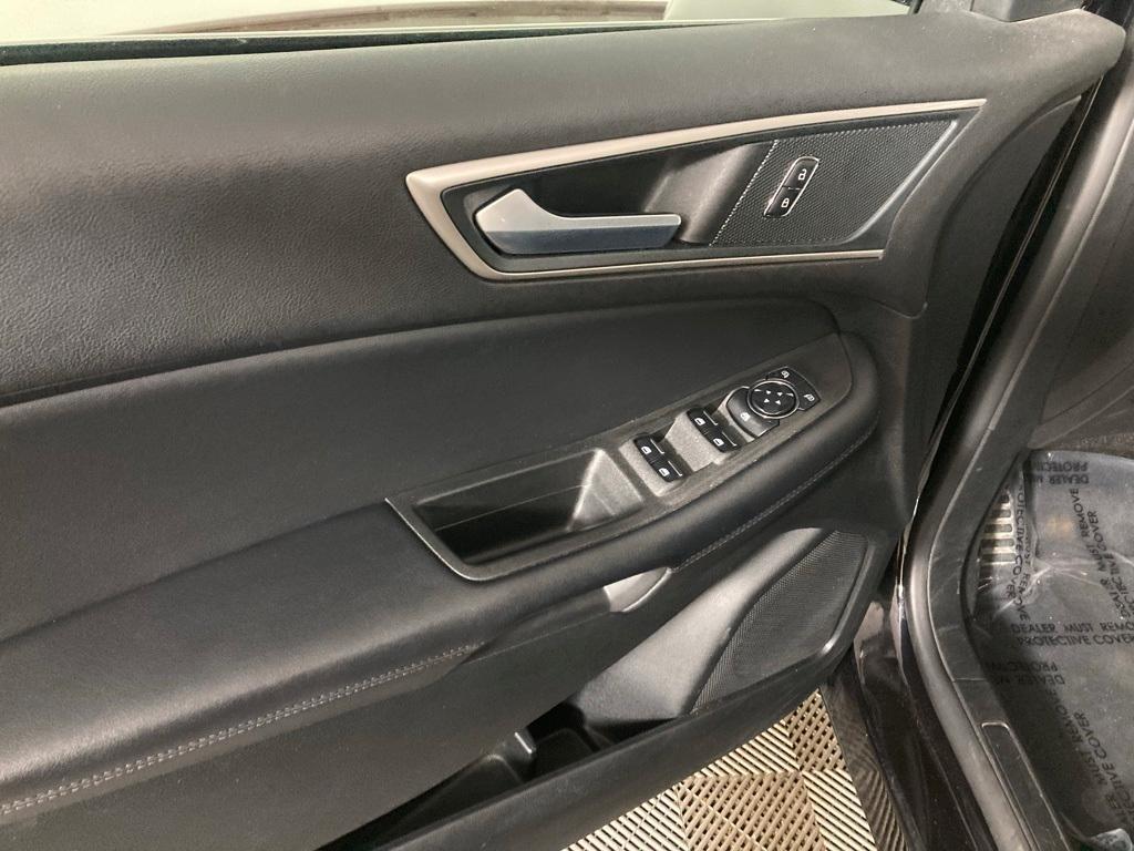 used 2024 Ford Edge car, priced at $27,995
