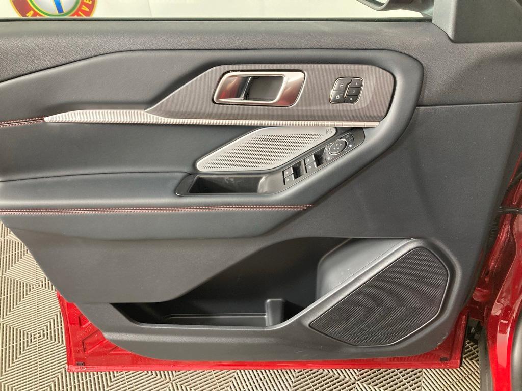 new 2025 Ford Explorer car, priced at $57,359