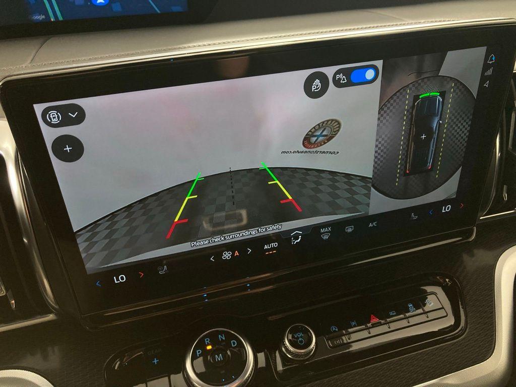 new 2025 Ford Expedition car, priced at $84,946