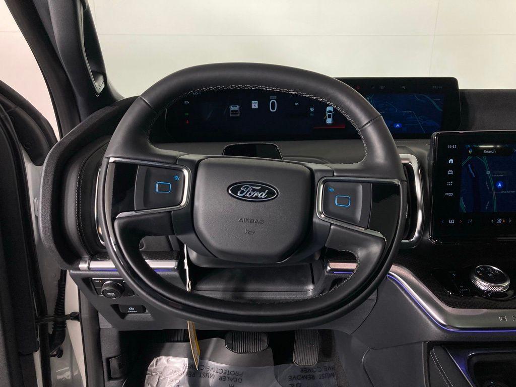 new 2025 Ford Expedition car, priced at $84,946