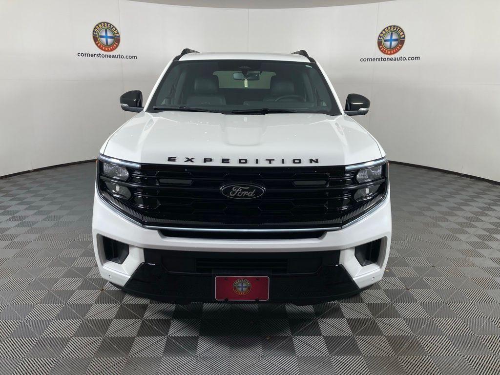new 2025 Ford Expedition car, priced at $84,946