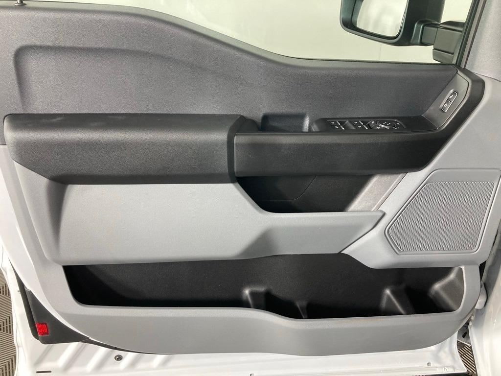 new 2025 Ford F-250 car, priced at $54,890