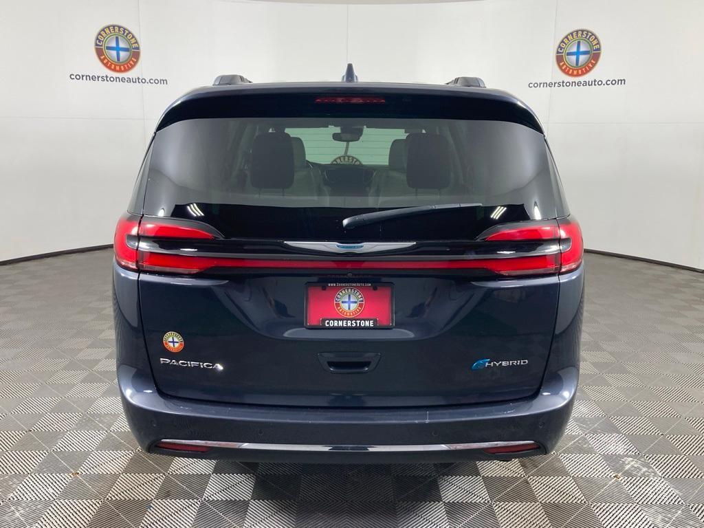 used 2021 Chrysler Pacifica Hybrid car, priced at $23,689