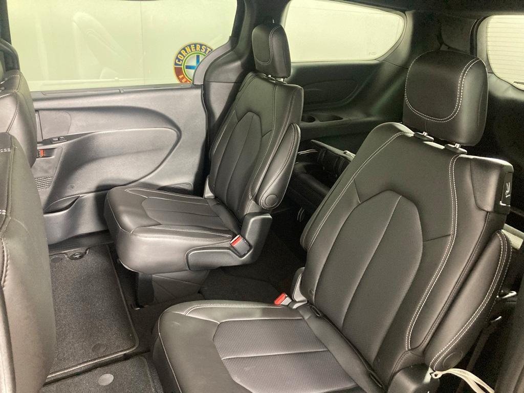 new 2025 Chrysler Pacifica car, priced at $44,833