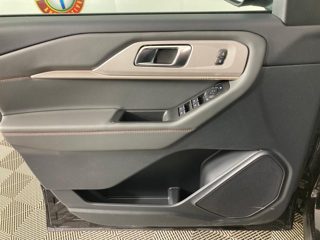 new 2025 Ford Explorer car, priced at $46,368