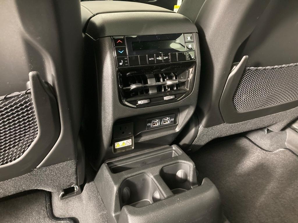 new 2025 Jeep Grand Cherokee L car, priced at $51,321