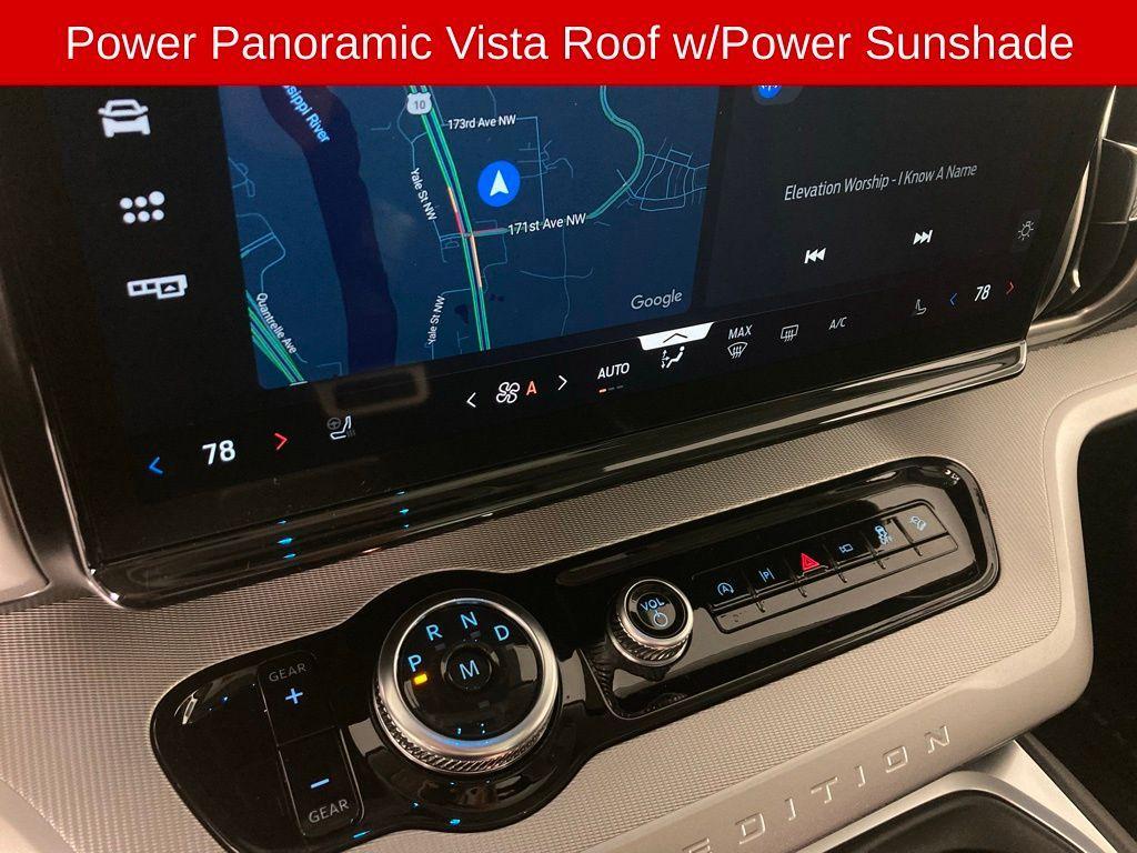 new 2025 Ford Expedition car, priced at $71,201