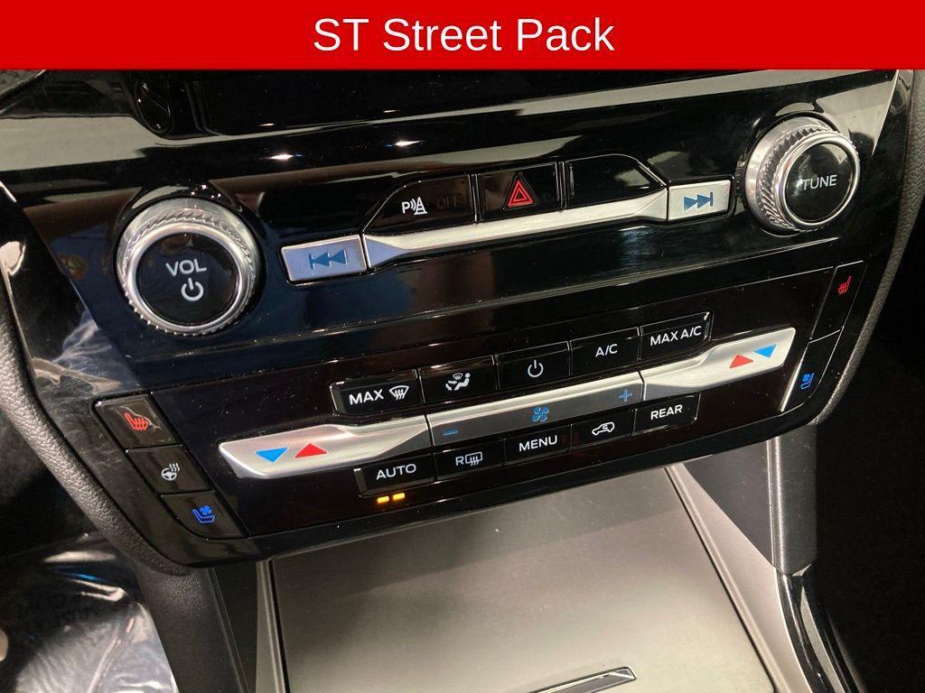 used 2024 Ford Explorer car, priced at $44,999