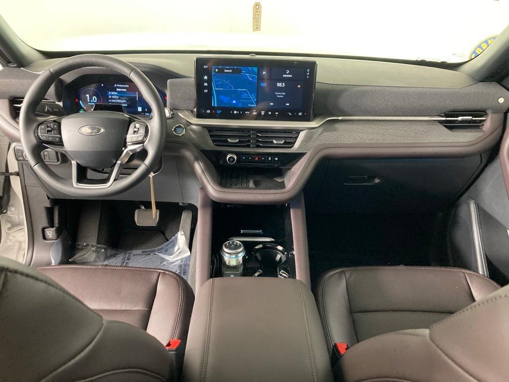 new 2025 Ford Explorer car, priced at $58,332