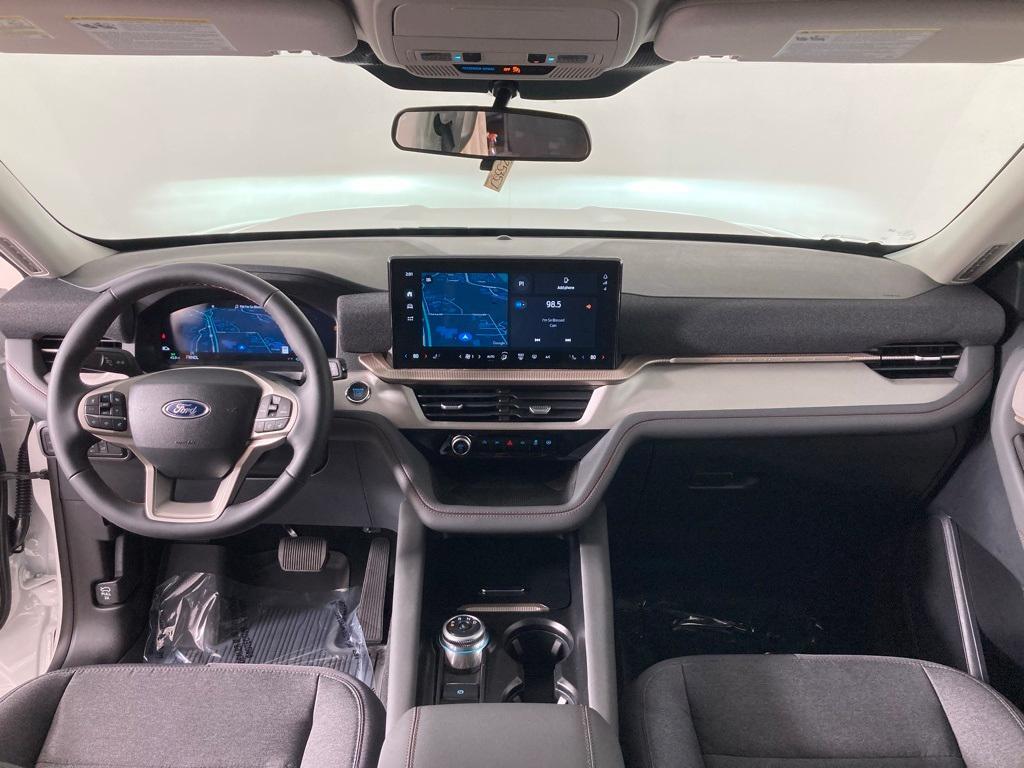 new 2025 Ford Explorer car, priced at $41,623