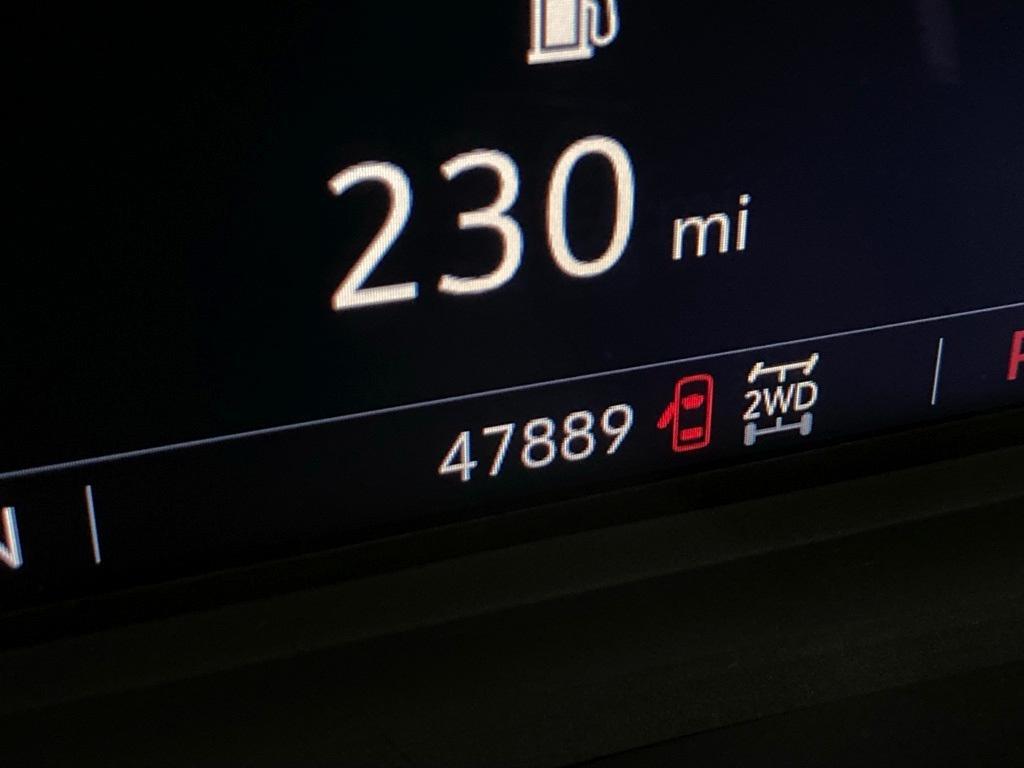 used 2022 Cadillac XT5 car, priced at $29,693