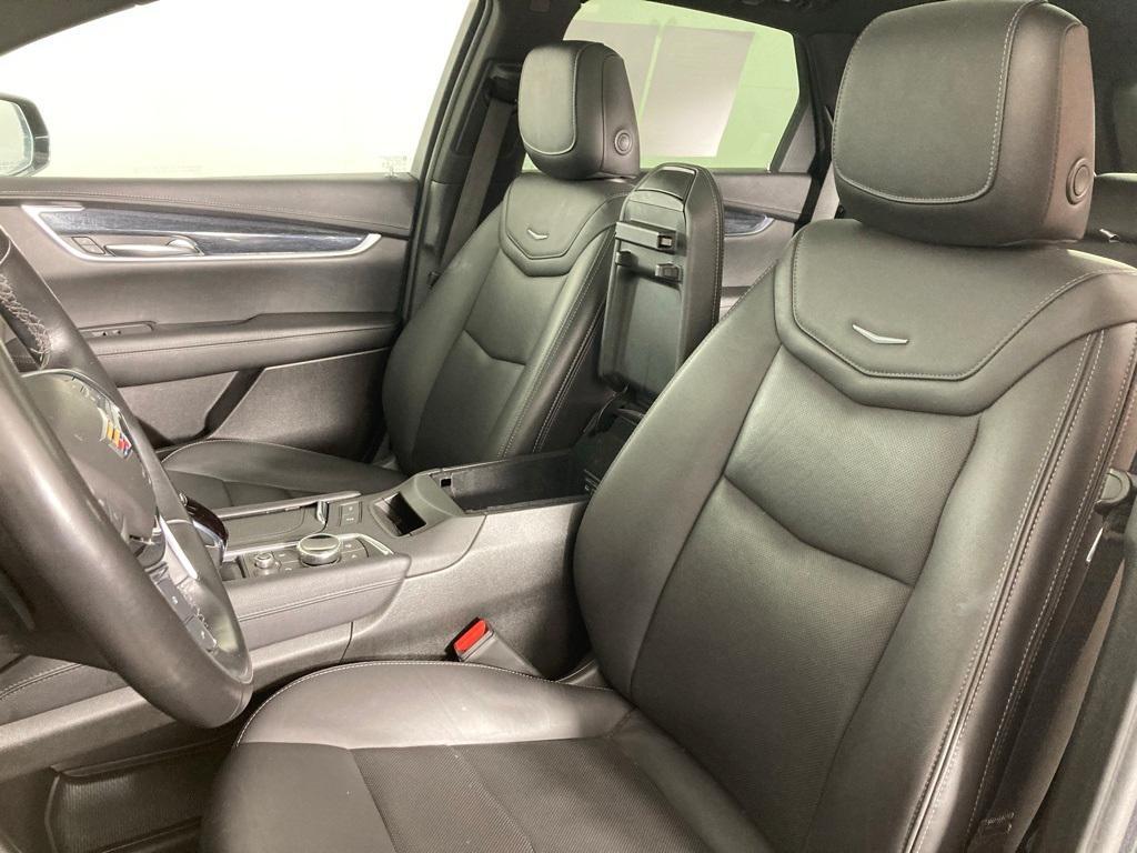 used 2022 Cadillac XT5 car, priced at $29,693