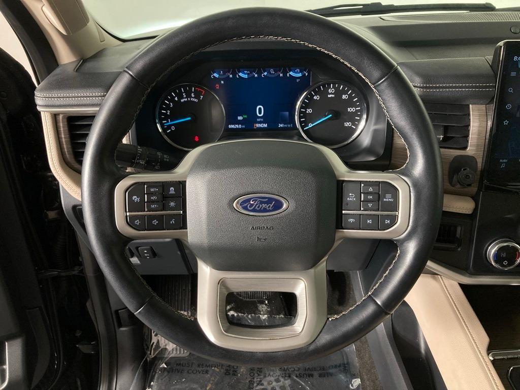 used 2023 Ford Expedition car, priced at $44,345