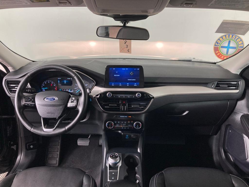 used 2022 Ford Escape car, priced at $25,999