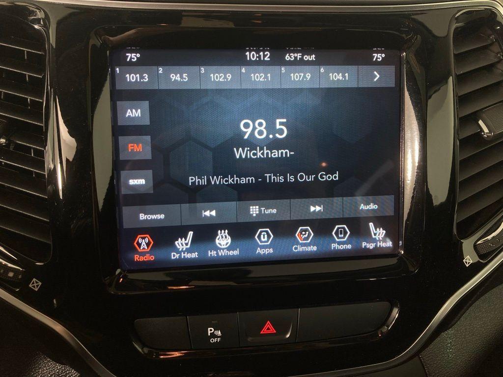 used 2020 Jeep Cherokee car, priced at $18,499