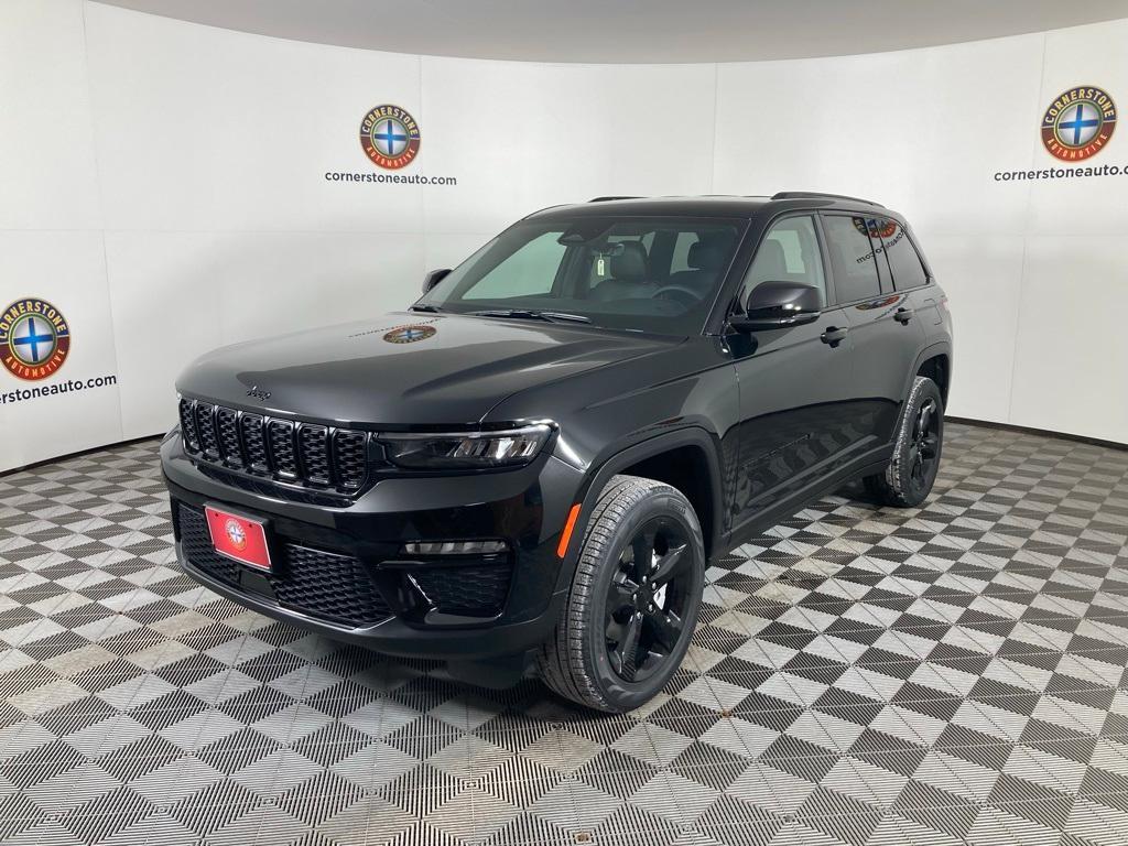 new 2025 Jeep Grand Cherokee car, priced at $45,914