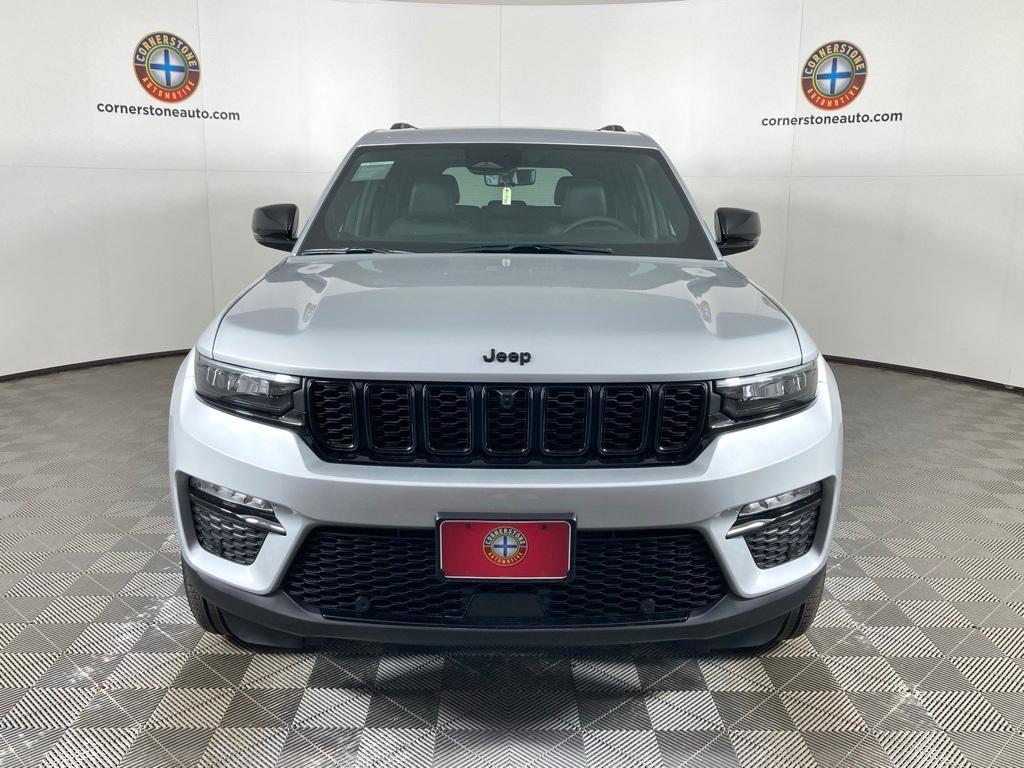 new 2025 Jeep Grand Cherokee car, priced at $50,999