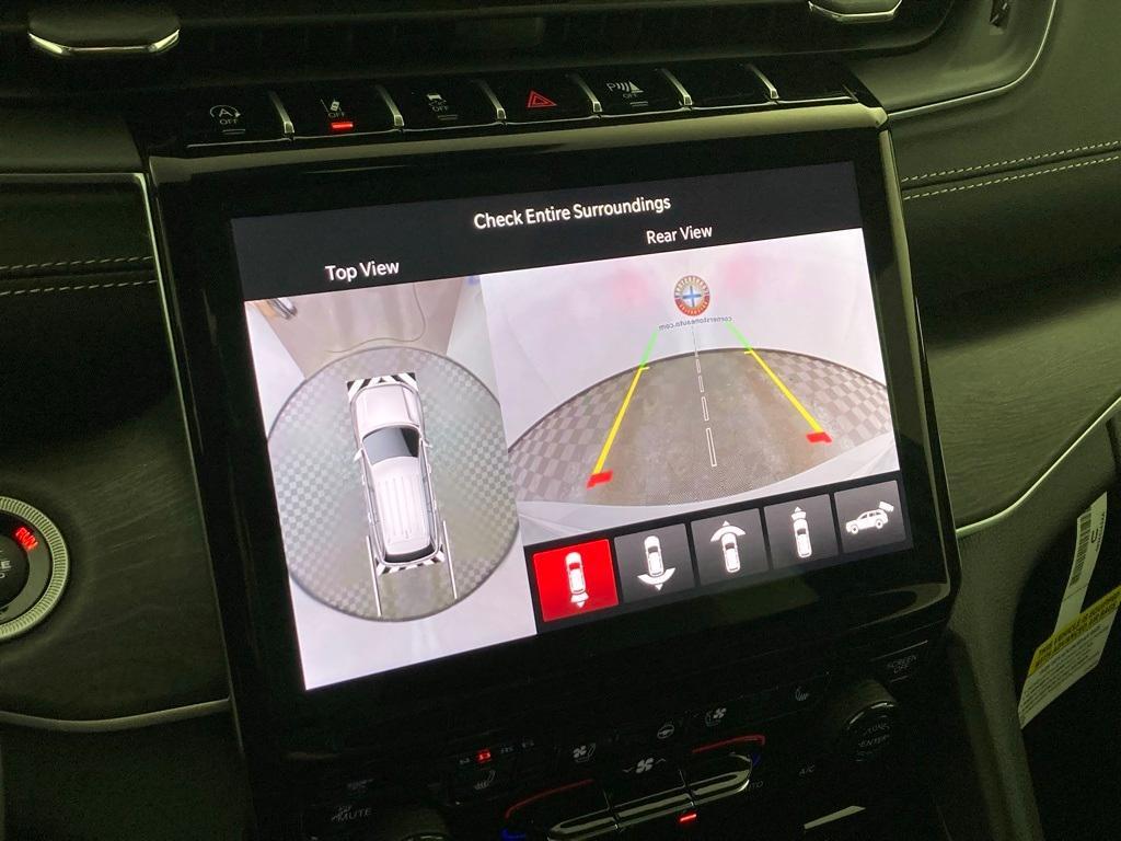 new 2025 Jeep Grand Cherokee car, priced at $50,999