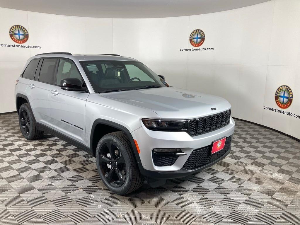 new 2025 Jeep Grand Cherokee car, priced at $53,999