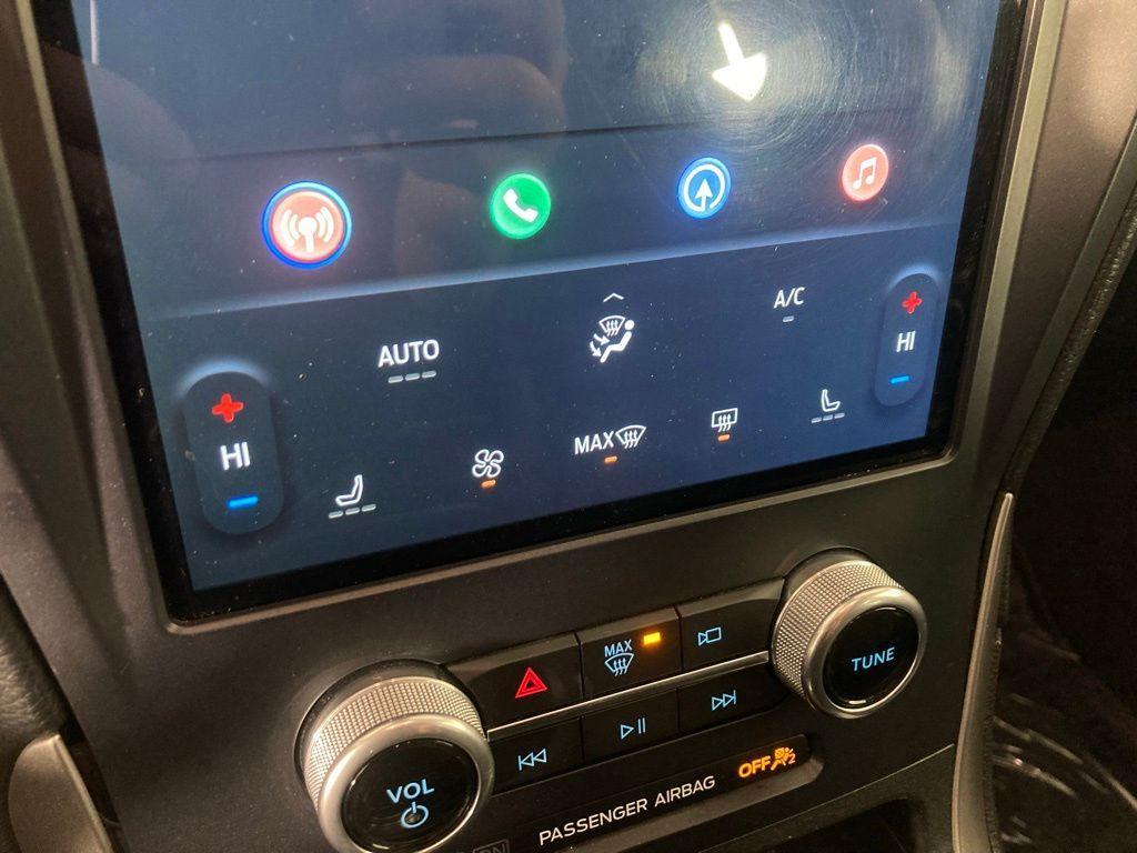 used 2022 Ford Edge car, priced at $24,889