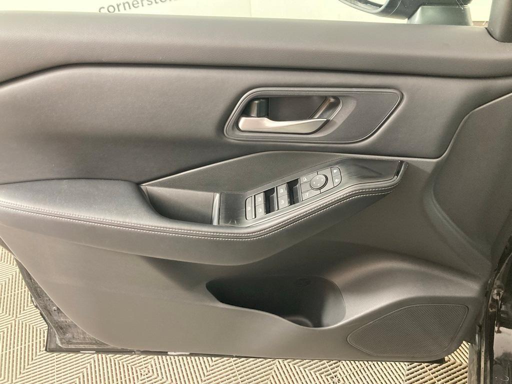 used 2024 Nissan Rogue car, priced at $26,497