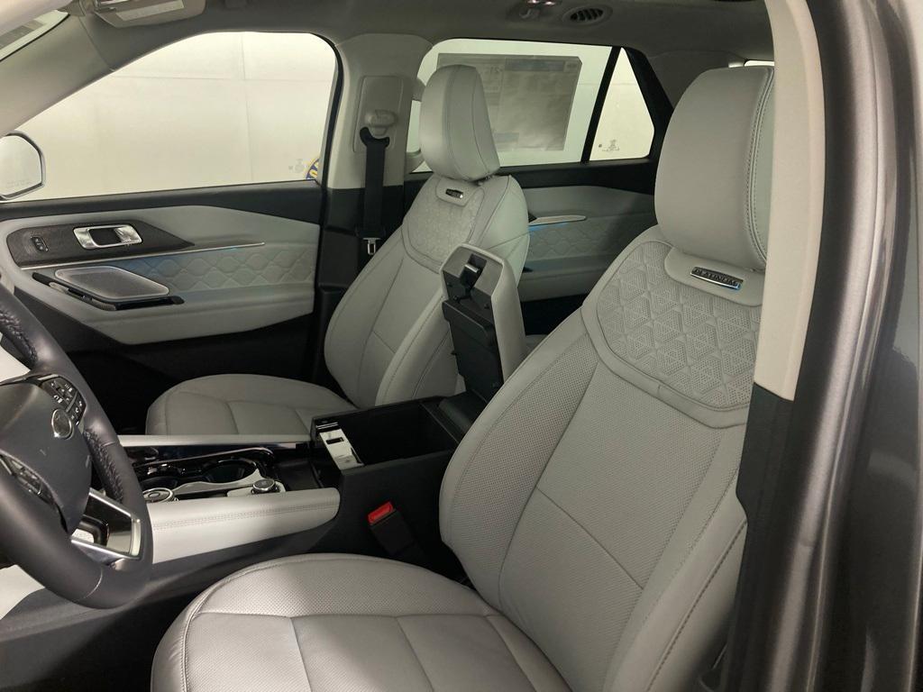 new 2025 Ford Explorer car, priced at $56,612