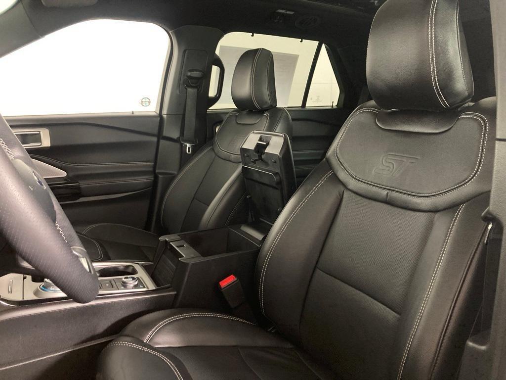 used 2024 Ford Explorer car, priced at $50,999