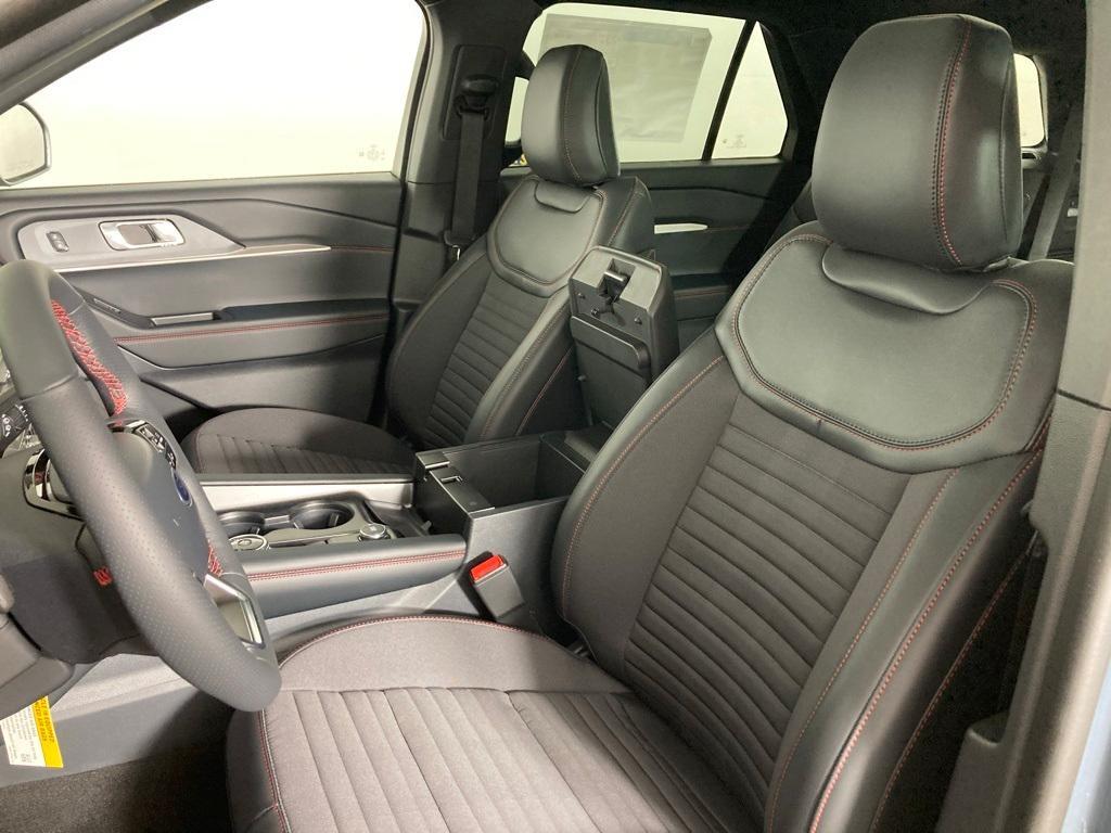 new 2025 Ford Explorer car, priced at $48,758