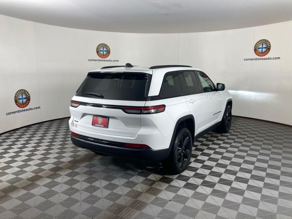 new 2025 Jeep Grand Cherokee car, priced at $42,298
