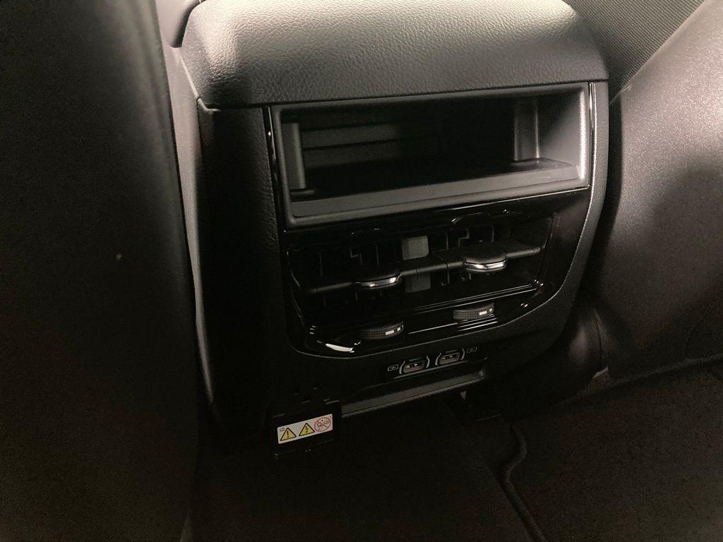 new 2025 Jeep Grand Cherokee car, priced at $42,298