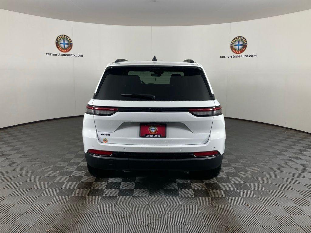 new 2025 Jeep Grand Cherokee car, priced at $42,298