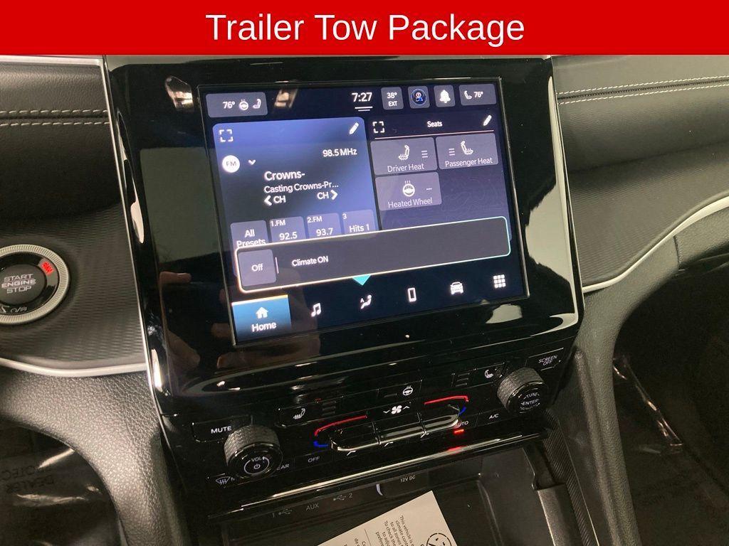 new 2025 Jeep Grand Cherokee car, priced at $42,298