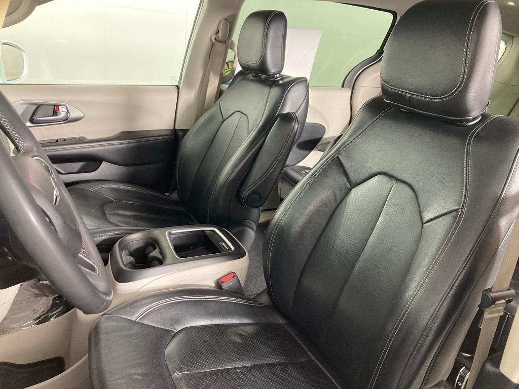 used 2022 Chrysler Pacifica Hybrid car, priced at $23,699