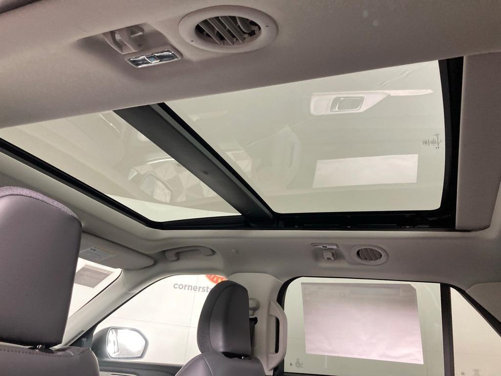 new 2025 Ford Explorer car, priced at $49,395