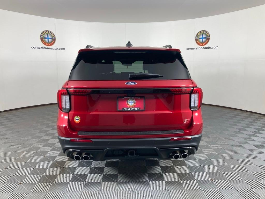 new 2025 Ford Explorer car, priced at $59,721