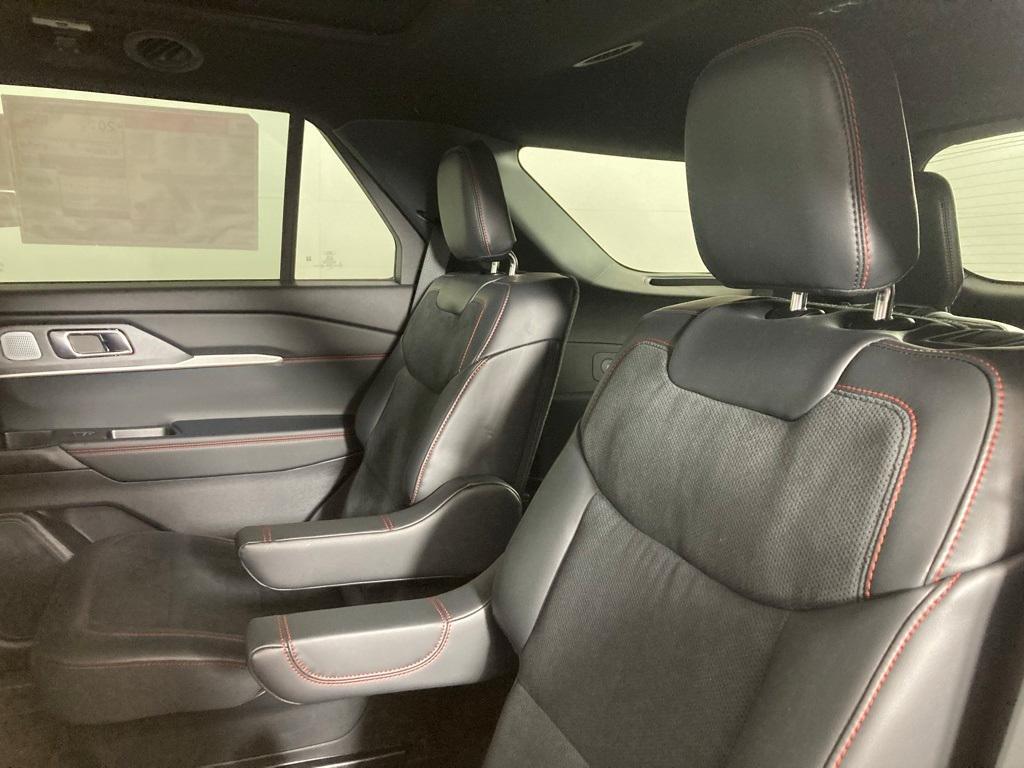 new 2025 Ford Explorer car, priced at $59,721