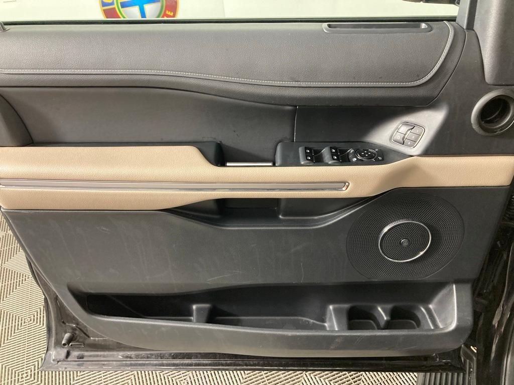 used 2024 Ford Expedition car, priced at $59,999